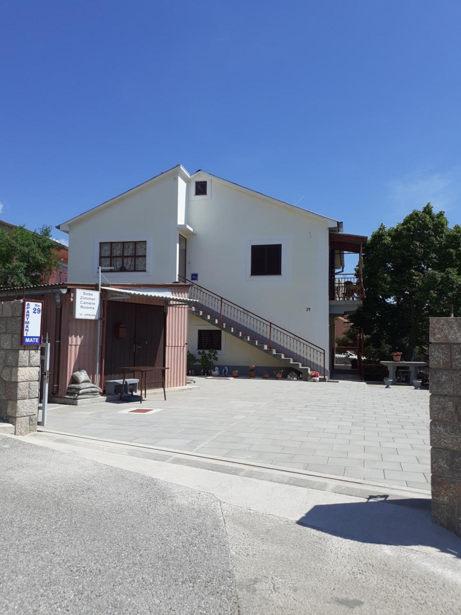 Apartmani Mate Vrban Karlobag Exterior foto